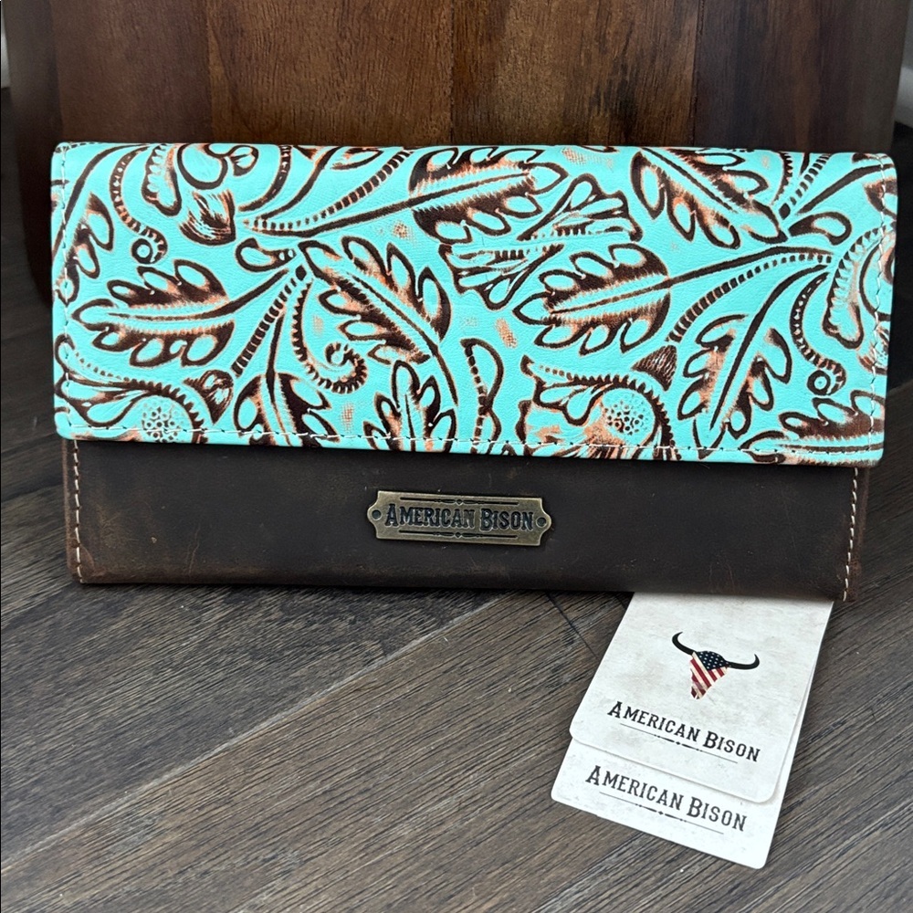 American Bison Genuine Tooled Leather,6 card,checks, 2 zip coin,snap top